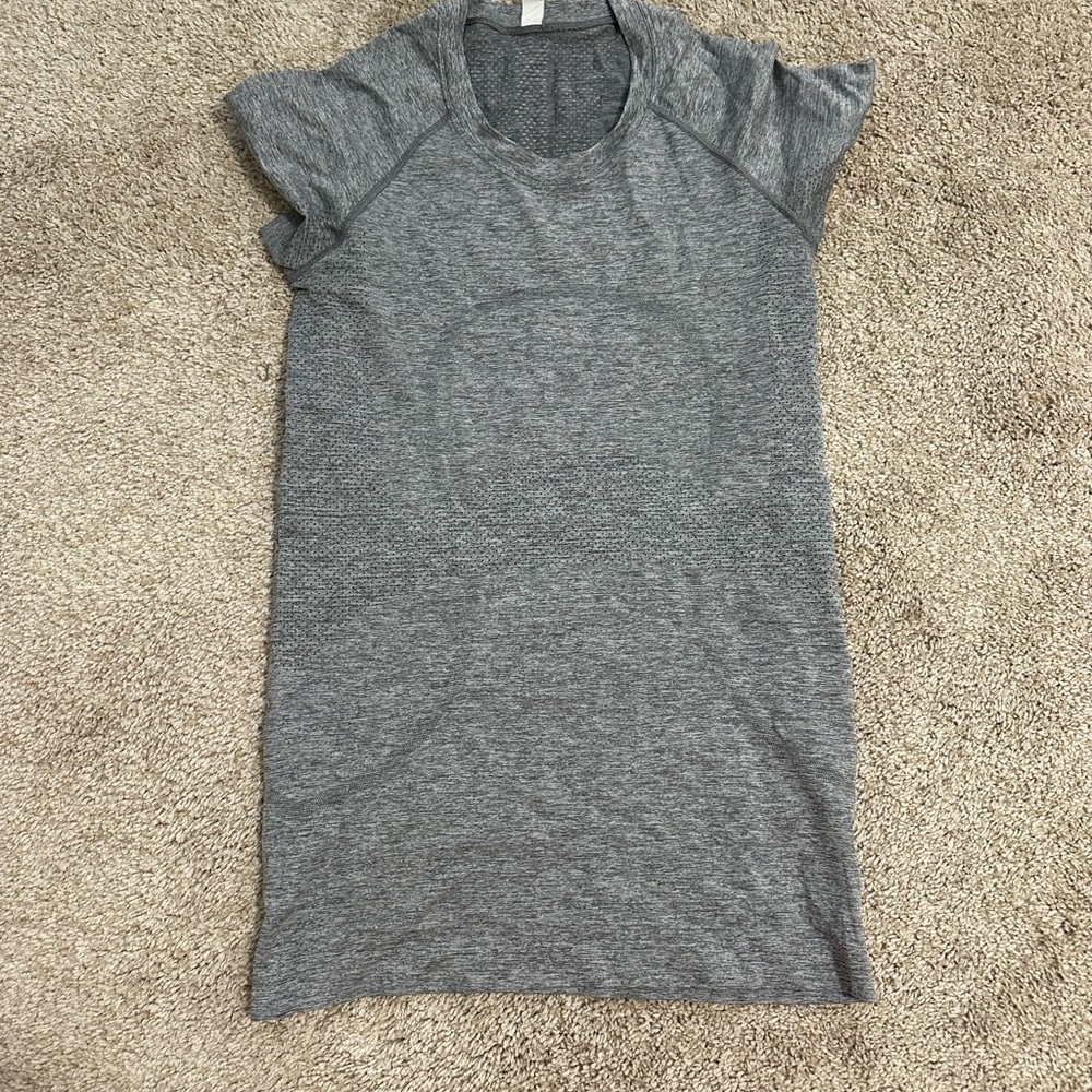 COPY - Lululemon grey swiftly tech